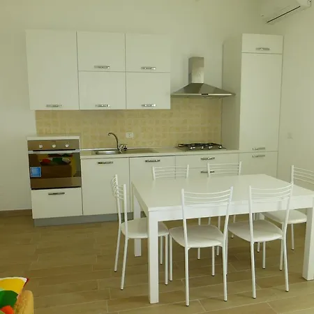 A Due Passi Dal Mare *