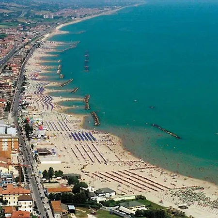 Apartment A Due Passi Dal Mare